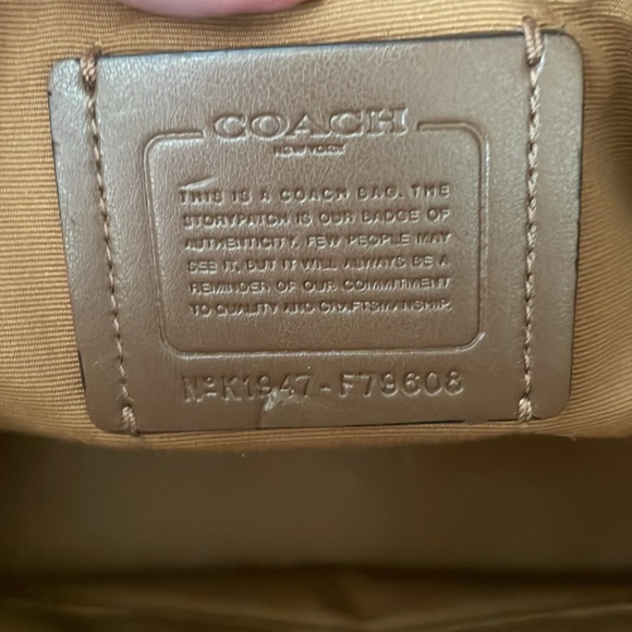 🆕💋NWOT Coach Molli Tote Bag. Excellent Condition No Flaws Used One Time. Video - Picture 6 of 8